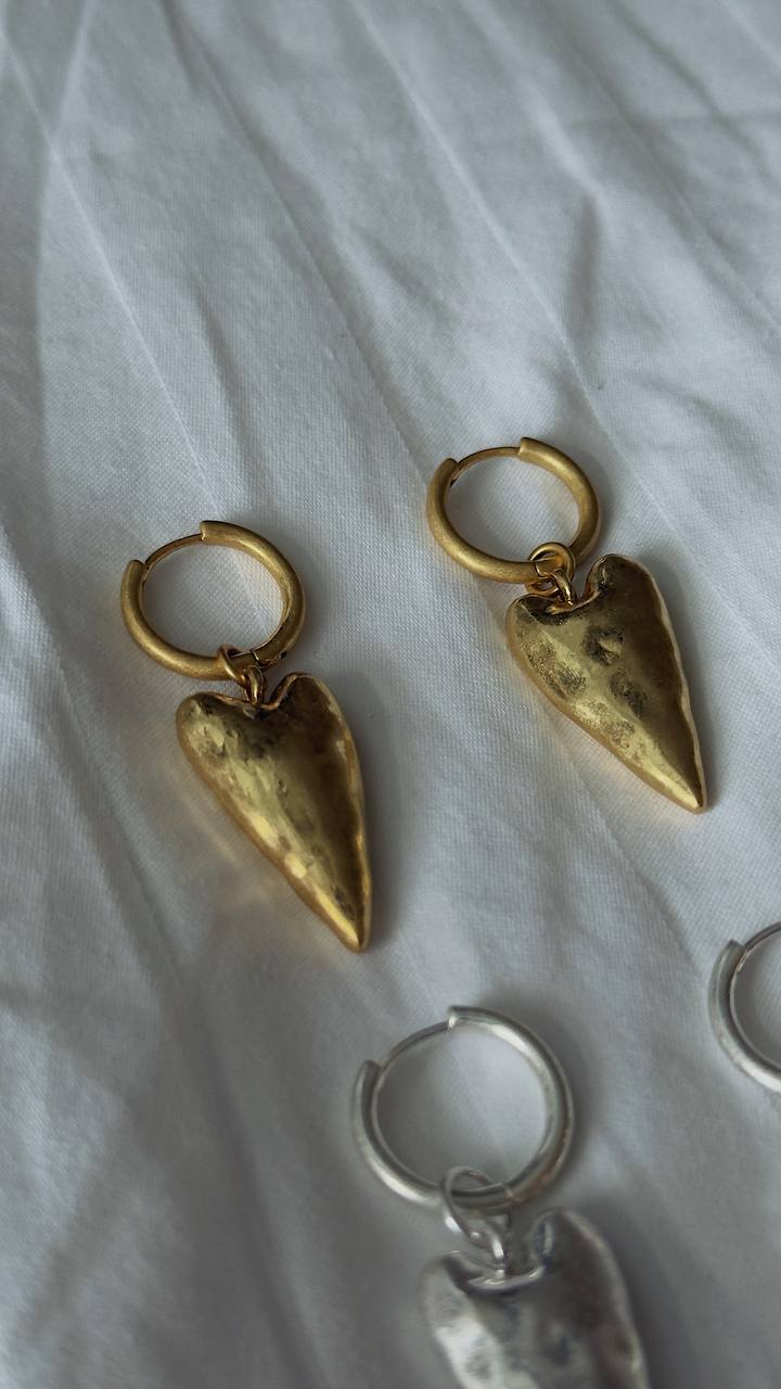 Сережки love