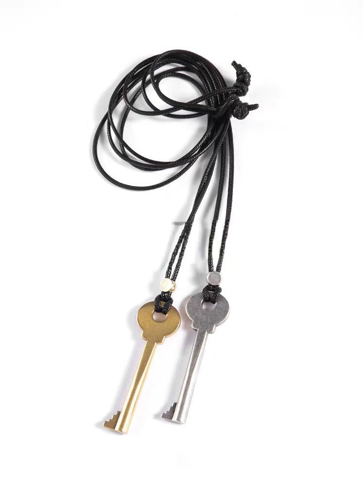 Кулон Key