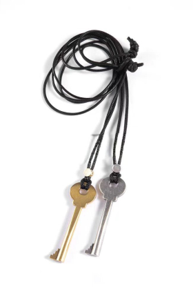 Кулон Key