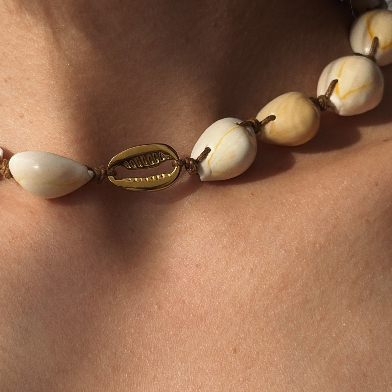 Намисто cowrie
